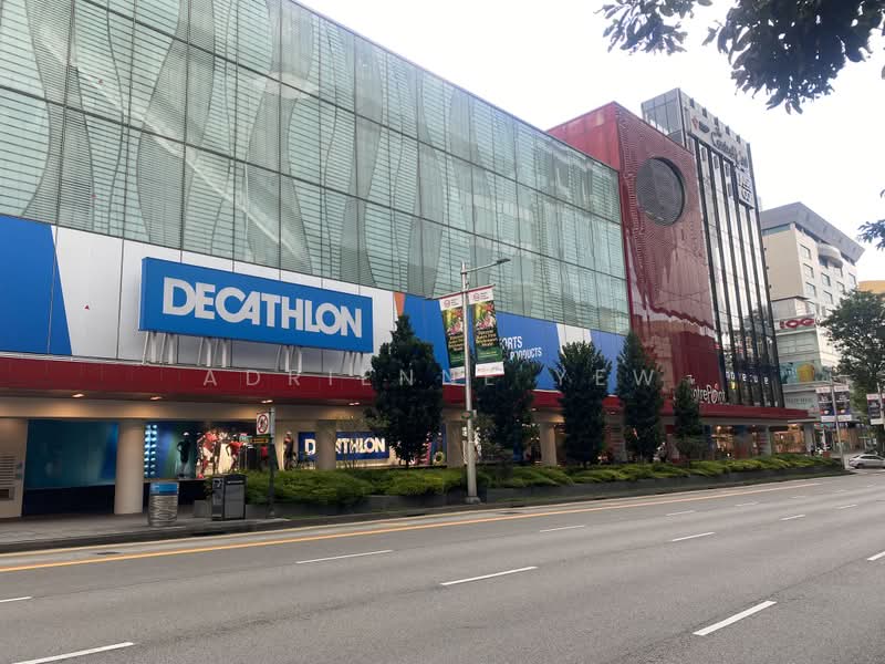 The Centrepoint, 176 Orchard Road, 452 sqft, Mall Shop For Sale, by Adrienne Yew, 500212318 - Exterior - CommercialGuru.com.sg