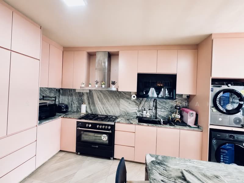 938 Tampines Avenue 5, 938 Tampines Avenue 5, 4 Bedrooms, 1,528 sqft, HDB Flat For Sale, by Siti Alawiah Ishak, 500212321 - Kitchen - PropertyGuru.com.sg