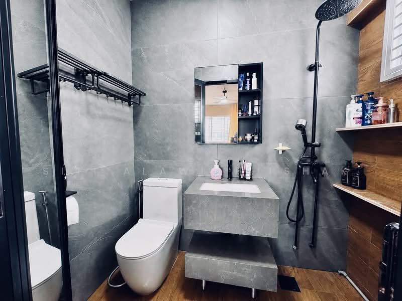 938 Tampines Avenue 5, 938 Tampines Avenue 5, 4 Bedrooms, 1,528 sqft, HDB Flat For Sale, by Siti Alawiah Ishak, 500212321 - Bathroom - PropertyGuru.com.sg