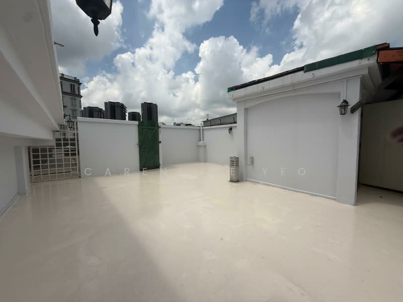 Thomson Imperial Court, 200 Upper Thomson Road, 4 Bedrooms, 2,228 sqft, Condominium For Sale, by Carenline Yeo, 500212335 - Exterior - PropertyGuru.com.sg