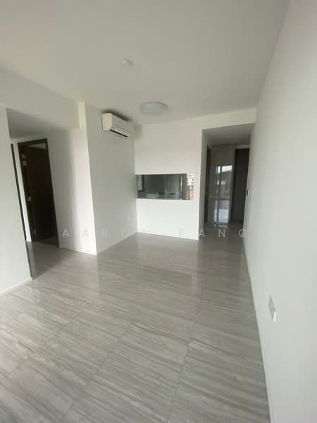 Parc Esta, 912 Sims Avenue, 3 Bedrooms, 958 sqft, Condominium For Sale, by Aaron Pang, 500212336 - Living Room - PropertyGuru.com.sg