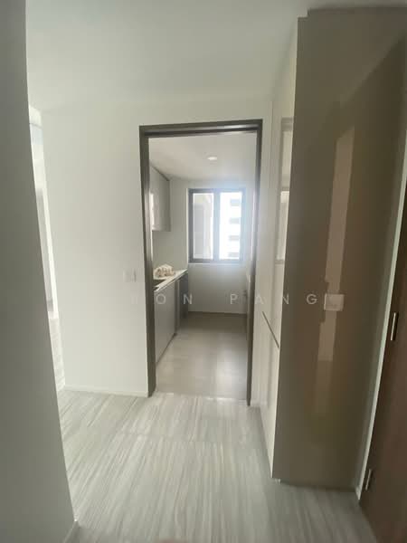 Parc Esta, 912 Sims Avenue, 3 Bedrooms, 958 sqft, Condominium For Sale, by Aaron Pang, 500212336 - Kitchen - PropertyGuru.com.sg