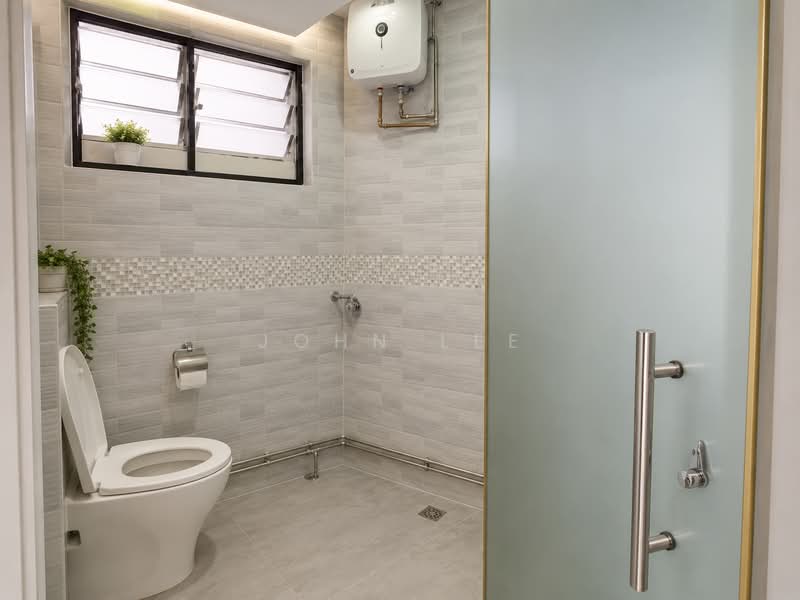241 Jurong East Street 24, 241 Jurong East Street 24, 2 Bedrooms, 732 sqft, HDB Flat For Sale, by John Lee, 500212337 - Bathroom - PropertyGuru.com.sg