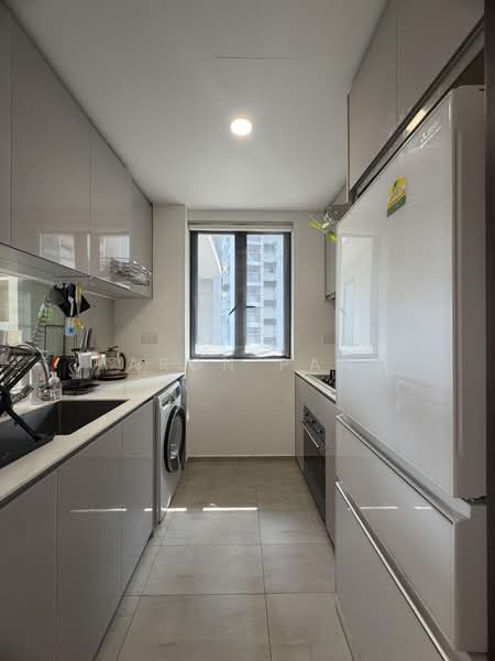 Parc Esta, 912 Sims Avenue, 3 Bedrooms, 958 sqft, Condominium For Rent, by Aaron Pang, 500212341 - Kitchen - PropertyGuru.com.sg