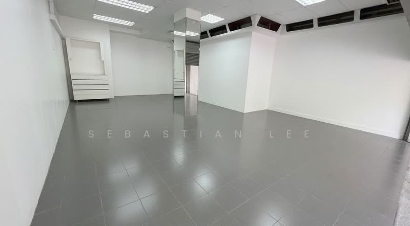 166 Bukit Batok West Ave 8, 166 Bukit Batok West Ave 8, 2,067 sqft, Shop / Shophouse For Sale, by Sebastian Lee, 500212352 - Interior - CommercialGuru.com.sg