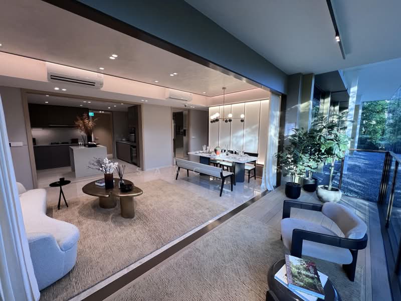 Pinetree Hill, 30 Pine Grove, 5 Bedrooms, 2,874 sqft, Condominium For Sale, by Isaac Lee, 500212357 - Living Room - PropertyGuru.com.sg