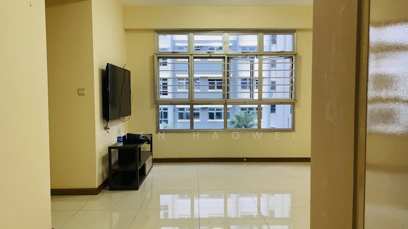 460B Bukit Batok West Avenue 9, 460B Bukit Batok West Avenue 9, 2 Bedrooms, 732 sqft, HDB Flat For Sale, by Chen Haowei, 500212365 - Living Room - PropertyGuru.com.sg