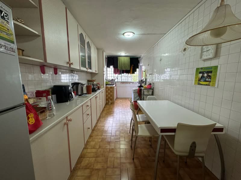 332 Serangoon Avenue 3, 332 Serangoon Avenue 3, 3 Bedrooms, 904 sqft, HDB Flat For Sale, by Jessica Ng, 500212366 - Kitchen - PropertyGuru.com.sg