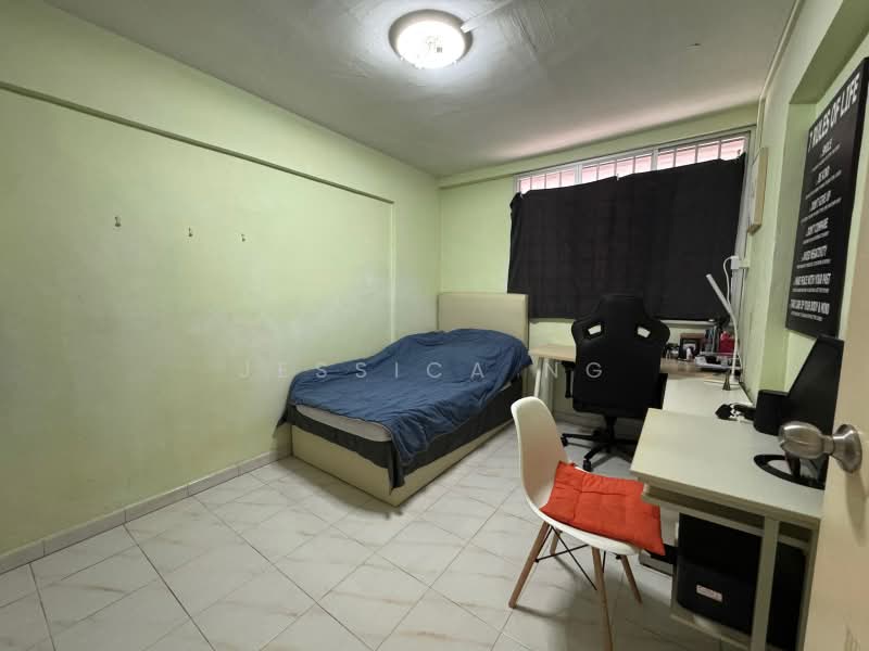 332 Serangoon Avenue 3, 332 Serangoon Avenue 3, 3 Bedrooms, 904 sqft, HDB Flat For Sale, by Jessica Ng, 500212366 - Bedroom - PropertyGuru.com.sg