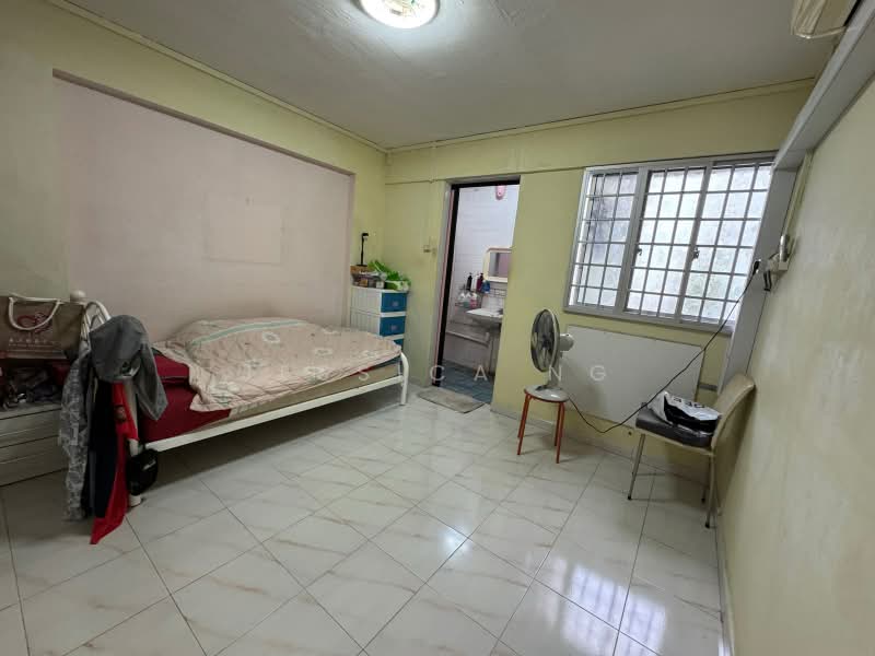 332 Serangoon Avenue 3, 332 Serangoon Avenue 3, 3 Bedrooms, 904 sqft, HDB Flat For Sale, by Jessica Ng, 500212366 - Bedroom - PropertyGuru.com.sg