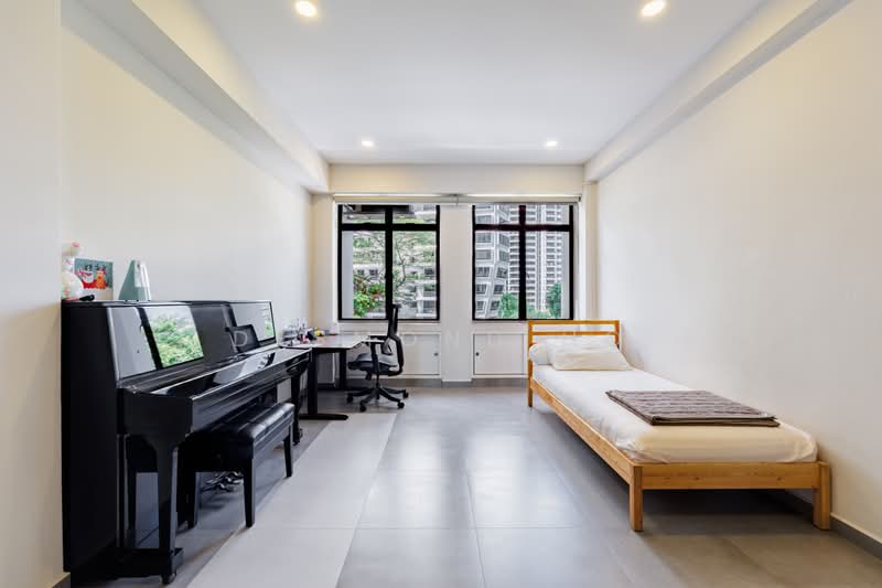 Charming Garden, 140 King's Road, 3 Bedrooms, 1,808 sqft, Condominium For Rent, by Desmond Ho, 500212379 - Bedroom 1 - PropertyGuru.com.sg