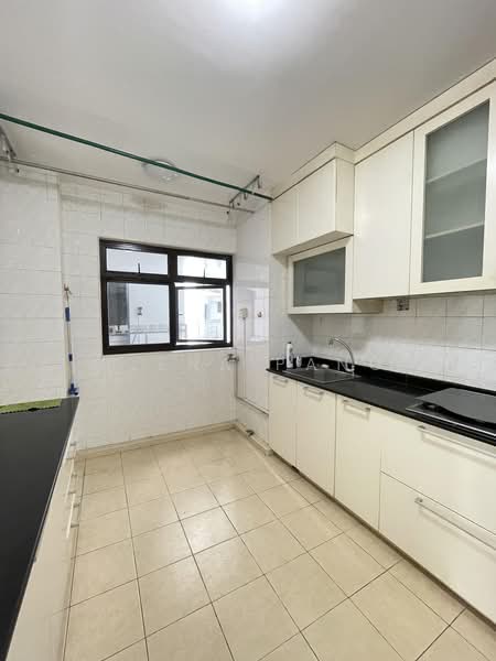 108C Mcnair Road, 108C Mcnair Road, 3 Bedrooms, 926 sqft, HDB Flat For Sale, by Elena Pang, 500212383 - Kitchen - PropertyGuru.com.sg