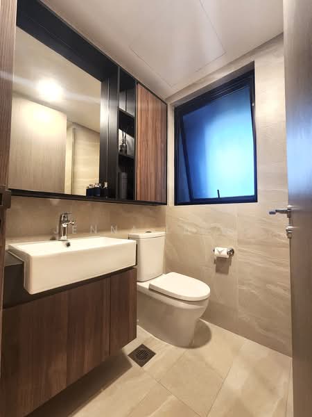 Kent Ridge Hill Residences, 66 South Buona Vista Road, 3 Bedrooms, 1,076 sqft, Condominium For Sale, by Jenna Leong, 500212392 - Bathroom - PropertyGuru.com.sg