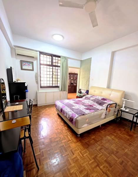 Grande Vista, 2 Cactus Drive, 3 Bedrooms, 1,367 sqft, Condominium For Sale, by Sam Lek, 500212394 - Master Bedroom  - PropertyGuru.com.sg