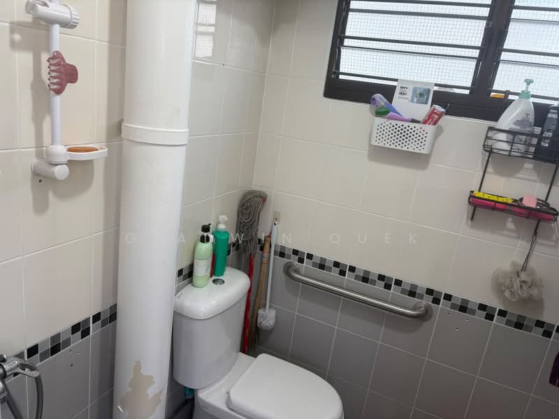 111 Aljunied Crescent, 111 Aljunied Crescent, 2 Bedrooms, 800 sqft, HDB Flat For Rent, by Gladwin Quek, 500212395 - Bathroom - PropertyGuru.com.sg