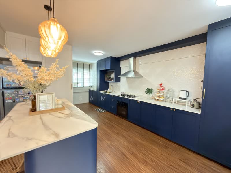 137 Bedok Reservoir Road, 137 Bedok Reservoir Road, Bedok / Upper East Coast, 3 Bedrooms, 1,539 sqft, HDB Flat For Sale, by Sam Alakasam, 500212406 - Kitchen - PropertyGuru.com.sg