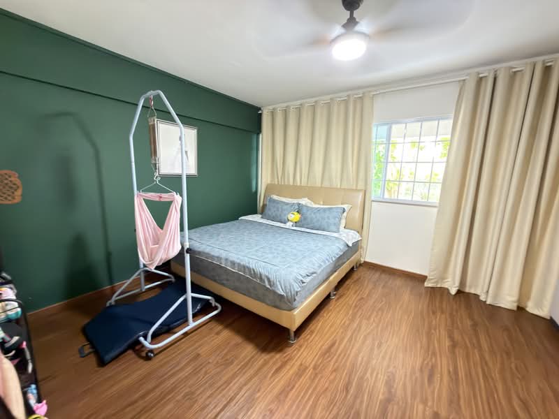 137 Bedok Reservoir Road, 137 Bedok Reservoir Road, Bedok / Upper East Coast, 3 Bedrooms, 1,539 sqft, HDB Flat For Sale, by Sam Alakasam, 500212406 - Bedroom - PropertyGuru.com.sg