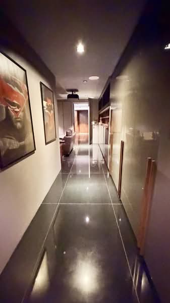 Crescent Rd, A Bespoke Architectural Triumph Detached House, Crescent Road, 5 Bedrooms, 7,000 sqft, Detached House For Sale, by Kereen Teo, 500212408 - Corridor - PropertyGuru.com.sg