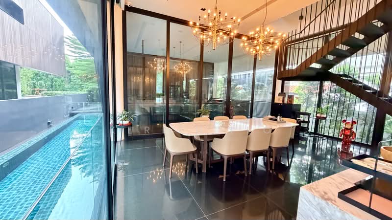Crescent Rd, A Bespoke Architectural Triumph Detached House, Crescent Road, 5 Bedrooms, 7,000 sqft, Detached House For Sale, by Kereen Teo, 500212408 - Dining Room - PropertyGuru.com.sg