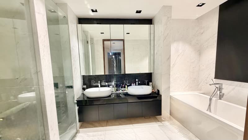 Crescent Rd, A Bespoke Architectural Triumph Detached House, Crescent Road, 5 Bedrooms, 7,000 sqft, Detached House For Sale, by Kereen Teo, 500212408 - Bathroom - PropertyGuru.com.sg