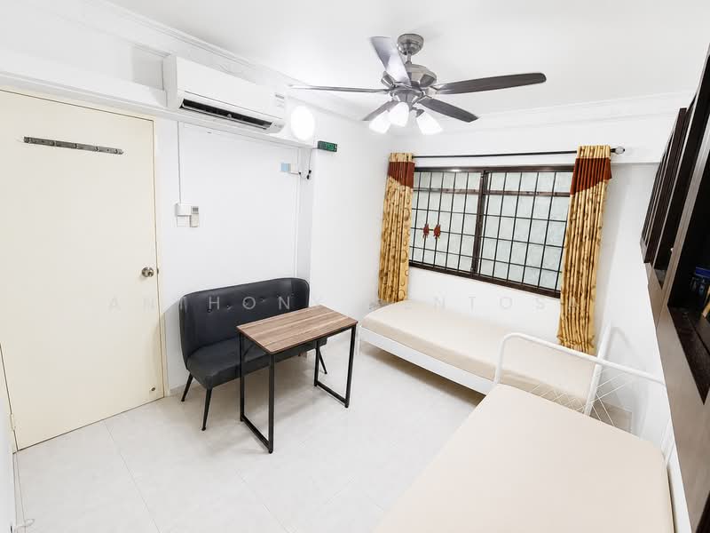 688B Choa Chu Kang Drive, 688B Choa Chu Kang Drive, Room Rental, 100 sqft, HDB Flat For Rent, by Anthony Sentosa, 500212414 - Bedroom - PropertyGuru.com.sg