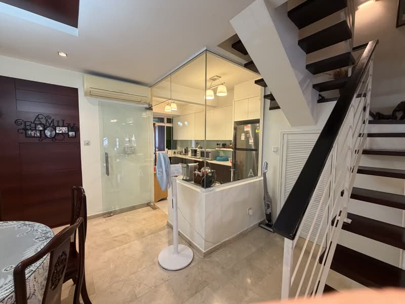 A Timeless Freehold Sanctuary in District 28, , 4 Bedrooms, 2,290 sqft, Terraced House For Sale, by Jason Tay, 500212415 - Kitchen - PropertyGuru.com.sg