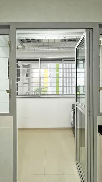 613A Tampines North Drive 1, 613A Tampines North Drive 1, Room Rental, 120 sqft, HDB Flat For Rent, by Calvin Wang, 500212433 - Service Yard - PropertyGuru.com.sg