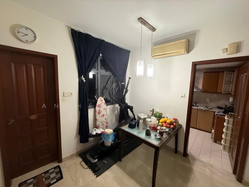 Carissa Park Condo, 2 Flora Drive, 2 Bedrooms, 1,001 sqft, Condominium For Sale, by Anthea Yeo 杨丽娇, 500212438 - Interior - PropertyGuru.com.sg