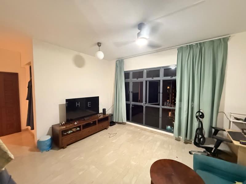 Carissa Park Condo, 2 Flora Drive, 2 Bedrooms, 1,001 sqft, Condominium For Sale, by Anthea Yeo 杨丽娇, 500212438 - Living Room - PropertyGuru.com.sg
