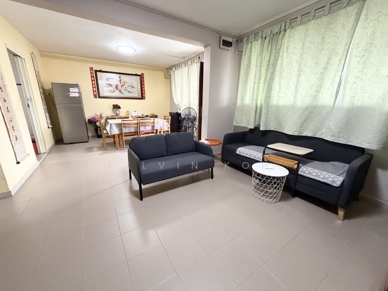 897 Tampines Street 81, 897 Tampines Street 81, 3 Bedrooms, 904 sqft, HDB Flat For Rent, by Kelvin Koh, 500212442 - Living Room - PropertyGuru.com.sg