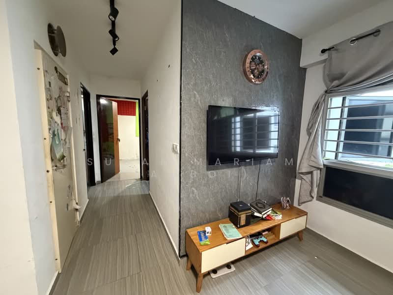 463B Sembawang Drive, 463B Sembawang Drive, 2 Bedrooms, 721 sqft, HDB Flat For Sale, by Susan Mariam (Amboi), 500212458 - Enterance Corridor - PropertyGuru.com.sg