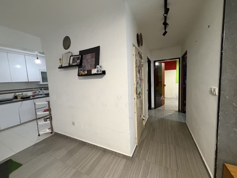 463B Sembawang Drive, 463B Sembawang Drive, 2 Bedrooms, 721 sqft, HDB Flat For Sale, by Susan Mariam (Amboi), 500212458 - Enterance Kitchen - PropertyGuru.com.sg