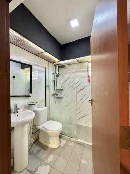 463B Sembawang Drive, 463B Sembawang Drive, Sembawang / Yishun, 2 Bedrooms, 721 sqft, HDB Flat For Sale, by Susan Mariam (Amboi), 500212458 - Bathroom - PropertyGuru.com.sg