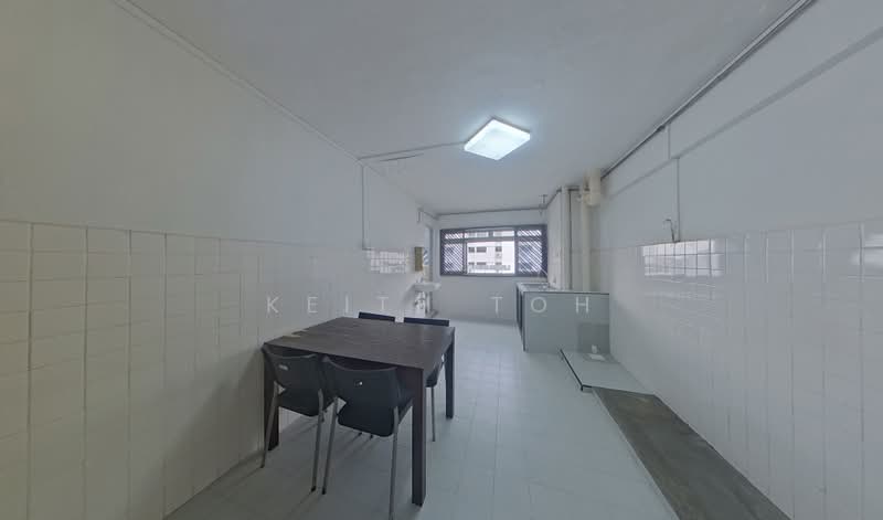 578 Ang Mo Kio Avenue 10, 578 Ang Mo Kio Avenue 10, 2 Bedrooms, 731 sqft, HDB Flat For Sale, by Keith Toh, 500212461 - Kitchen - PropertyGuru.com.sg