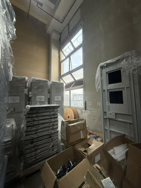 Surface Engineering Hub, 8 Buroh Street, 2,271 sqft, Warehouse For Rent, by Daryl Wong, 500212469 - Interior - CommercialGuru.com.sg