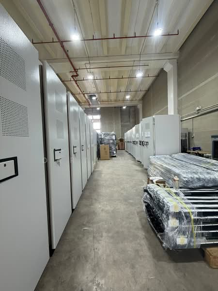 Surface Engineering Hub, 8 Buroh Street, 2,271 sqft, Warehouse For Rent, by Daryl Wong, 500212469 - Interior - CommercialGuru.com.sg