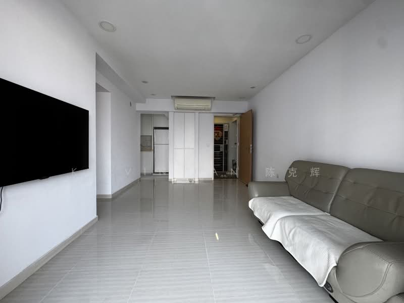 311B Clementi Avenue 4, 311B Clementi Avenue 4, 3 Bedrooms, 861 sqft, HDB Flat For Rent, by Kelvin Tan 陈克辉, 500212470 - Living Room - PropertyGuru.com.sg