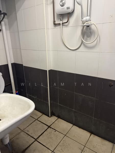 Nordix, 1 Woodlands Industrial Park E2, 7,320 sqft, Factory / Workshop (B2) For Sale, by William Tan, 500212482 - Bathroom - CommercialGuru.com.sg
