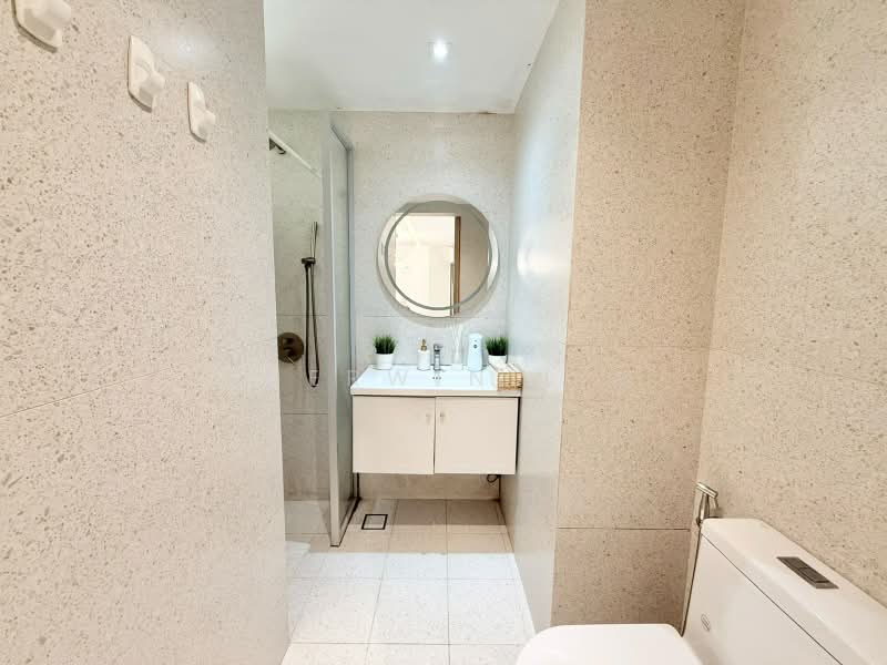 Compass Heights, 11 Sengkang Square, 2 Bedrooms, 1,507 sqft, Condominium For Sale, by Sherwin Lim, 500212486 - Bathroom - PropertyGuru.com.sg