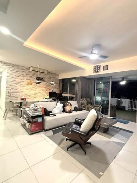 The Minton, 147 Hougang Street 11, 3 Bedrooms, 2,130 sqft, Condominium For Sale, by Ivan Kang, 500212504 - Living Room - PropertyGuru.com.sg