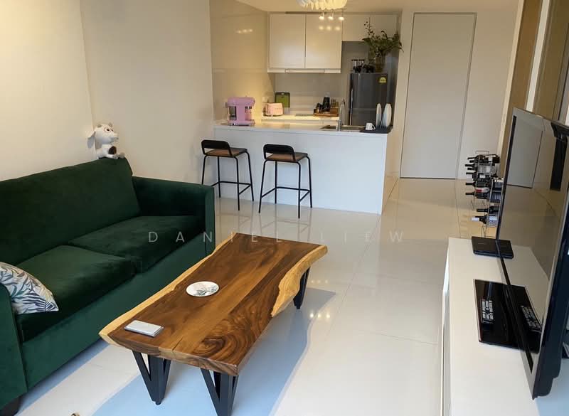 d'Leedon (Former Farrer Court), 13 Leedon Heights, 2 Bedrooms, 635 sqft, Condominium For Sale, by Daniel Liew, 500212507 - Living Room - PropertyGuru.com.sg