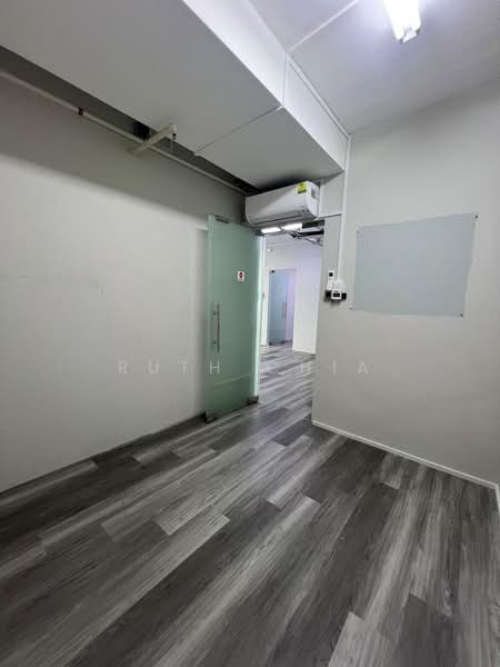 M38, 38 Jalan Pemimpin, 1,658 sqft, Light Industrial (B1) For Rent, by Ruth Chia, 500212508 - Interior - CommercialGuru.com.sg