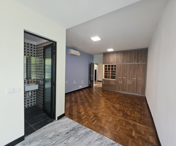Comfort Garden, Hong San Walk, 6 Bedrooms, 5,000 sqft, Semi-Detached House For Rent, by Michael Long, 500212516 - Bathroom - PropertyGuru.com.sg