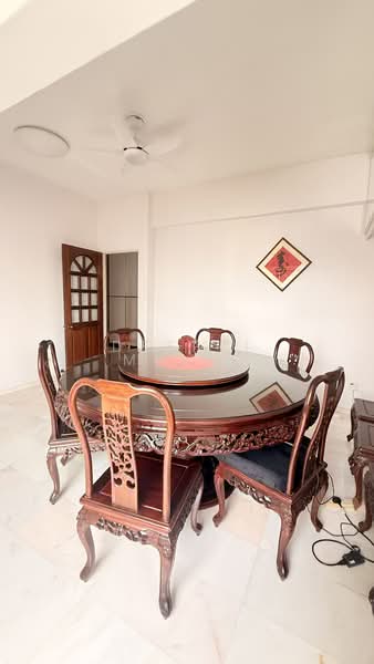 Balmoral Point, 23 Balmoral Road, 4 Bedrooms, 2,530 sqft, Apartment For Sale, by Deepti Malik, 500212523 - Dining Room - PropertyGuru.com.sg