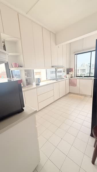 Balmoral Point, 23 Balmoral Road, 4 Bedrooms, 2,530 sqft, Apartment For Sale, by Deepti Malik, 500212523 - PropertyGuru.com.sg