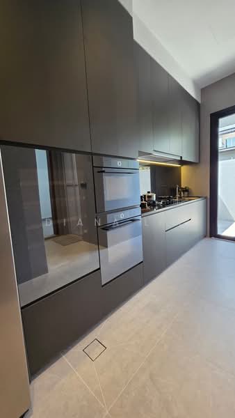 Jalan Sankam, Jalan Sankam, 5 Bedrooms, 4,834 sqft, Terraced House For Sale, by Diana Lim, 500212535 - Kitchen - PropertyGuru.com.sg
