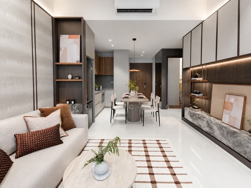 Parksuites, 18 Holland Grove Road, 2 Bedrooms, 786 sqft, Condominium For Sale, by Joey Chua, 500212544 - Living Room - PropertyGuru.com.sg