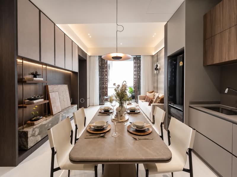 Parksuites, 18 Holland Grove Road, 2 Bedrooms, 786 sqft, Condominium For Sale, by Joey Chua, 500212544 - Dining Room - PropertyGuru.com.sg