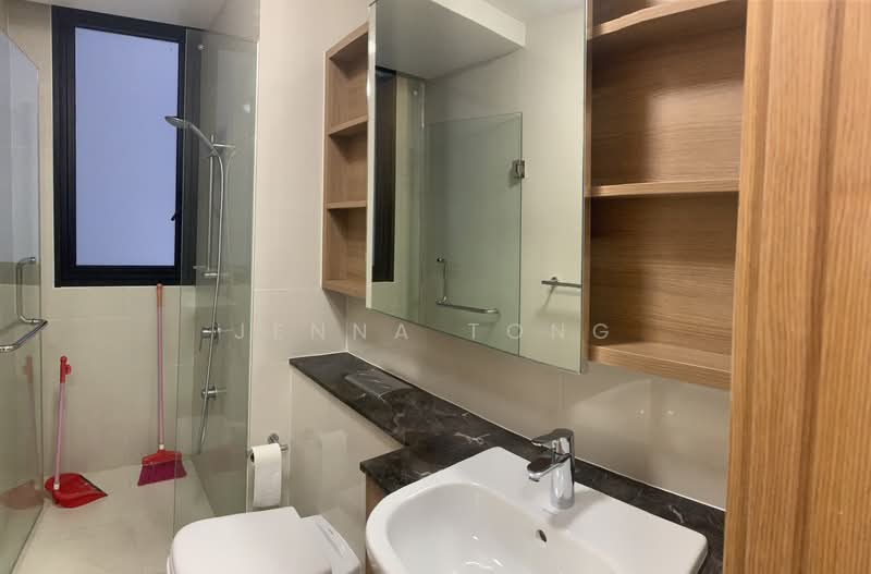 The Trilinq, 28B Jalan Lempeng, 2 Bedrooms, 700 sqft, Condominium For Sale, by Jenna Tong, 500212549 - Bathroom - PropertyGuru.com.sg