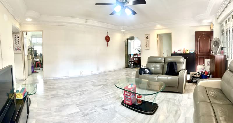 131 Clarence Lane, 131 Clarence Lane, 4 Bedrooms, 1,313 sqft, HDB Flat For Sale, by Ken Tan, 500212551 - Living Room - PropertyGuru.com.sg